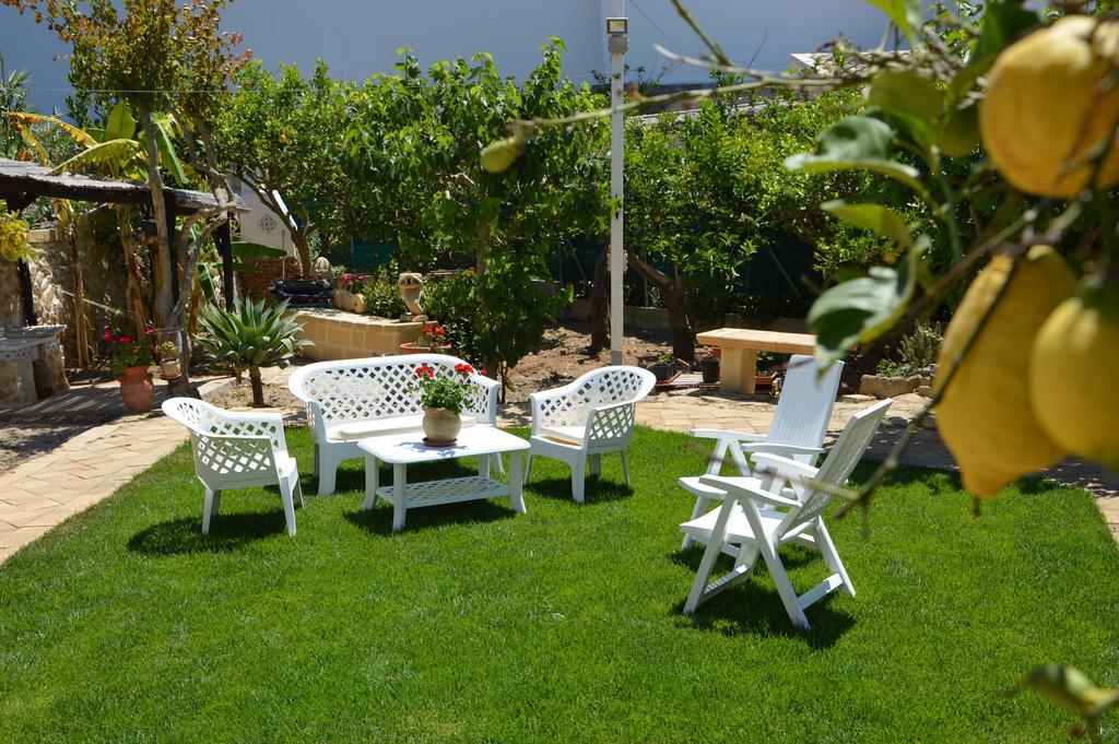 Guest House Al Giardino Dei Limoni Favignana Exterior photo